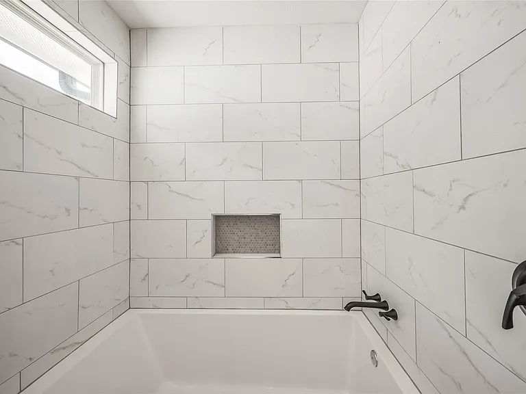 1216 McNeil St — Photo 13