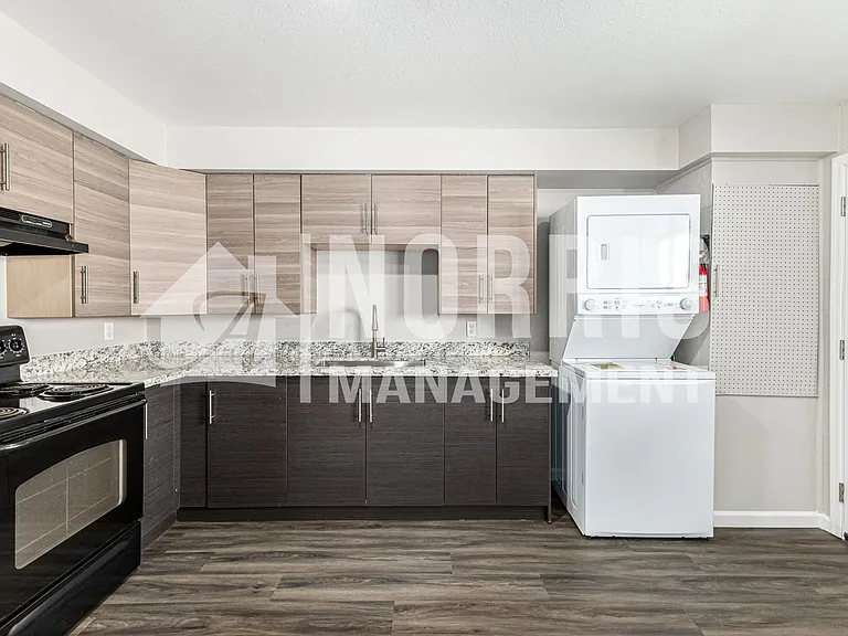 803 N Park Ave — Photo 13