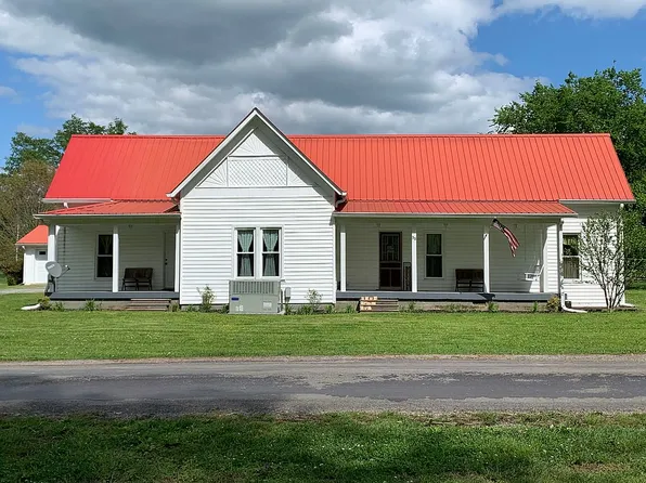 35 Maple Rd, Stewart, TN 37175