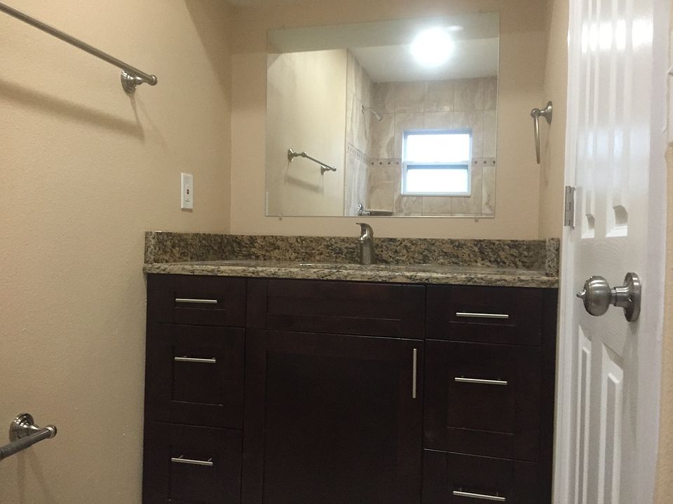 1st image of 3915 N Clearfield Ave #2