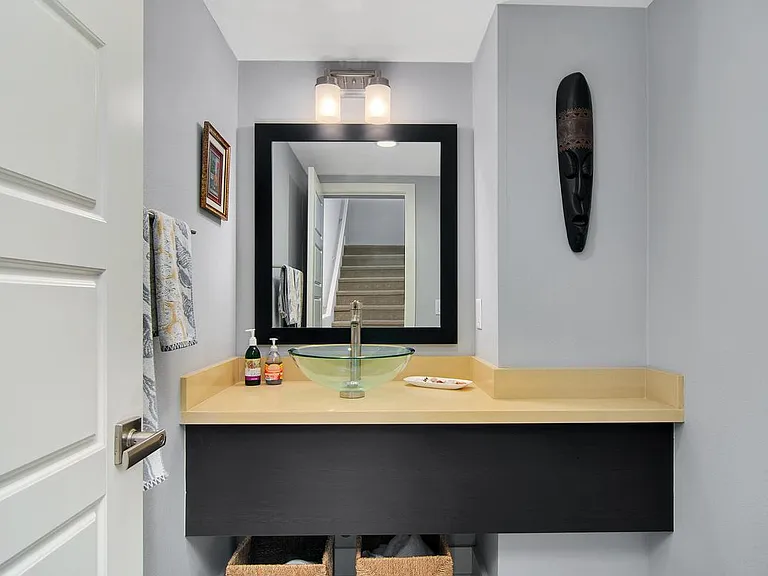 7921 Modern Oasis Dr — Photo 16