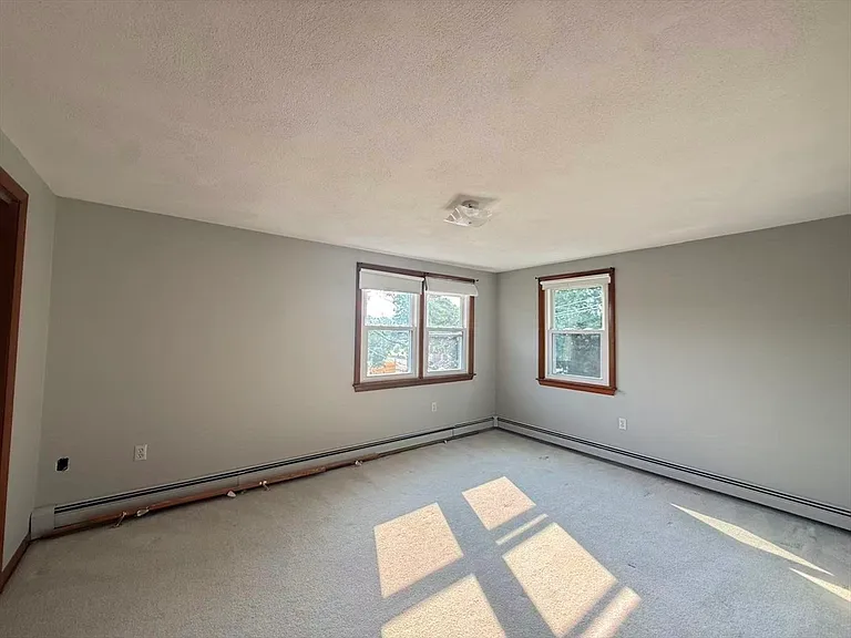 27-29 Normandy Ave #2 — Photo 7