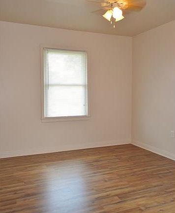 5th image of 38 Vivian Ct