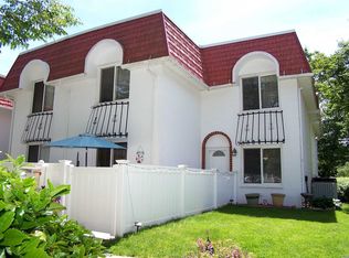 667 Blue Ridge Dr, Medford, NY 11763