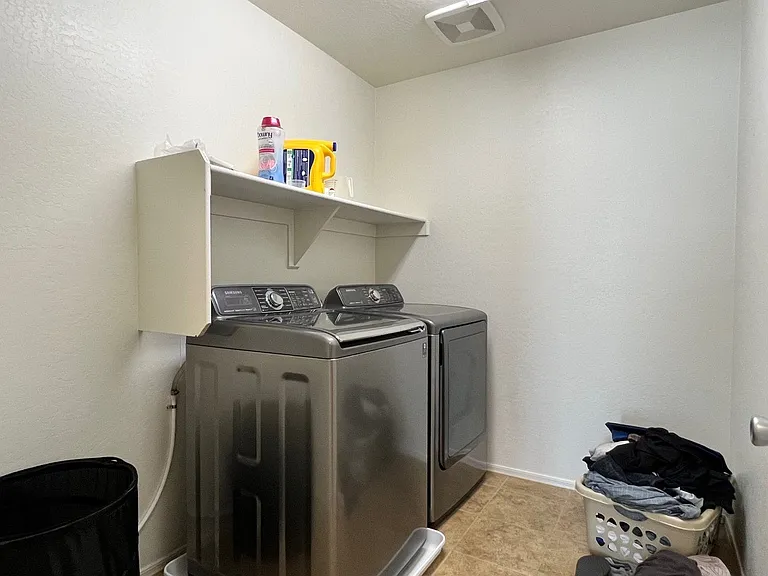 2880 E Binner Dr — Photo 21