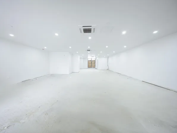 165-20 Sanford Avenue image 20 of 50