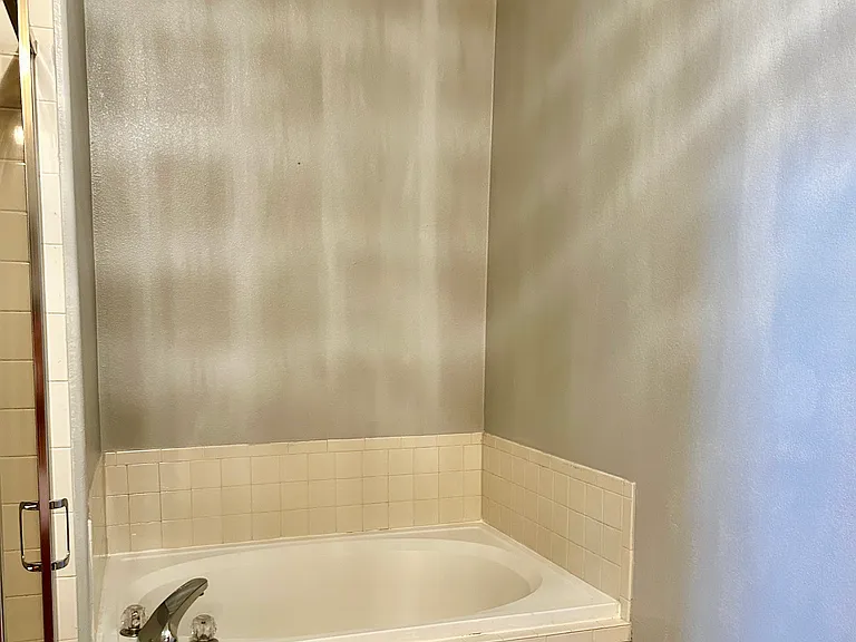 Master Bath garden tub.