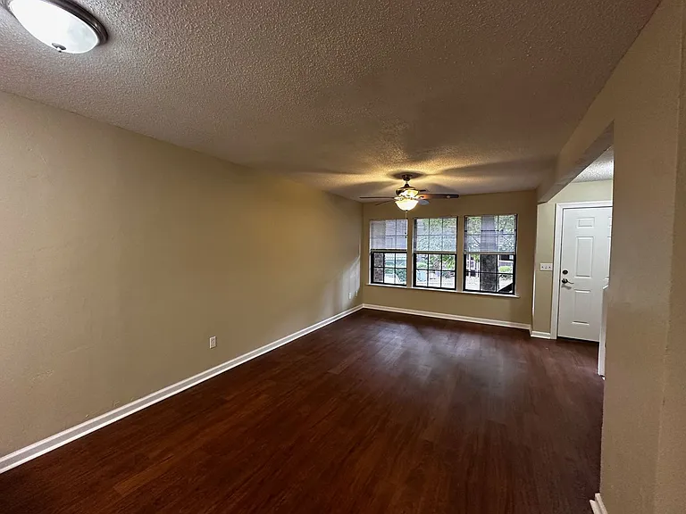 797 Timberway Ct — Photo 7