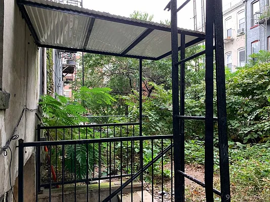 Rented by Evergreen Realty & Investments | media 63