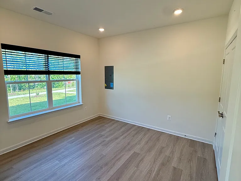 10400 Ashley Heights Way — Photo 5