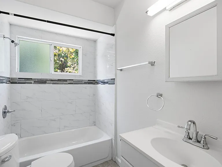 7101 Rugby Ave — Photo 7