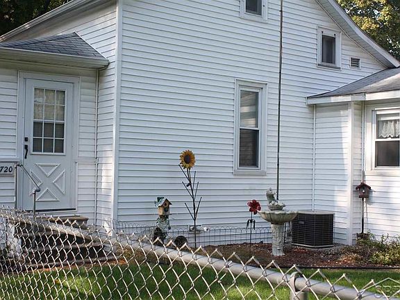 3rd image of 1720 Jackson St