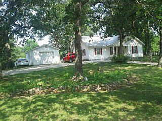 House w/ Detached Garage