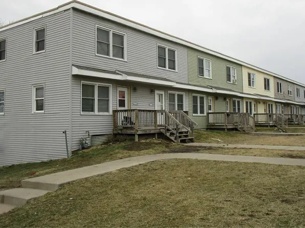 1223 W Mullan Ave, Waterloo, IA 50701