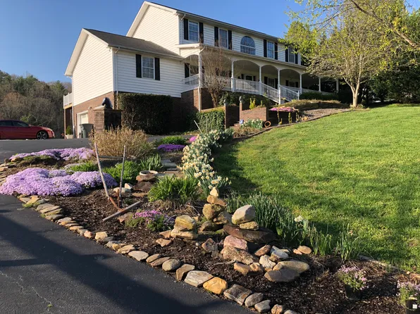 1474 Taylorsville Rd, Lenoir, NC 28645