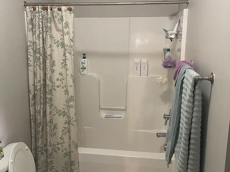 601 Park St #6 — Photo 8