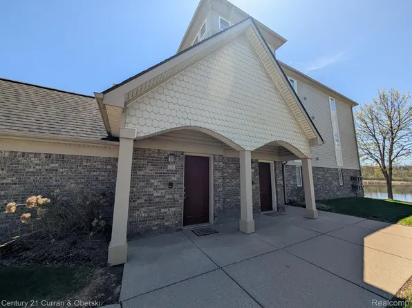 850 Amanda Ln, Pontiac, MI 48340