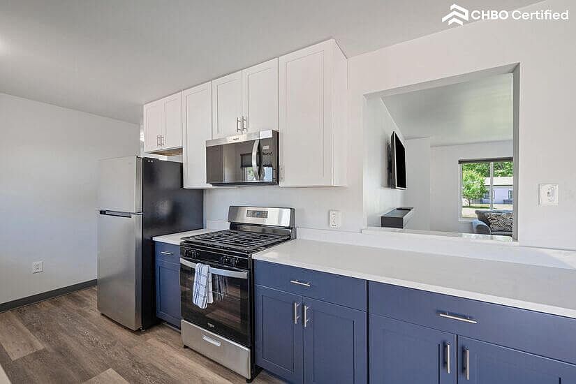 Furnished Rental in Pinckney, MI