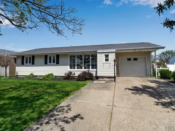 122 Sunset Ter, Tonawanda, NY 14150