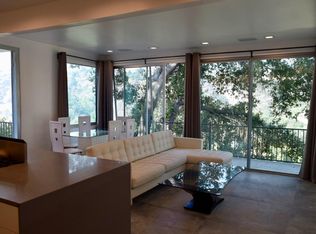 2951 Benedict Canyon Dr, Beverly Hills, CA 90210