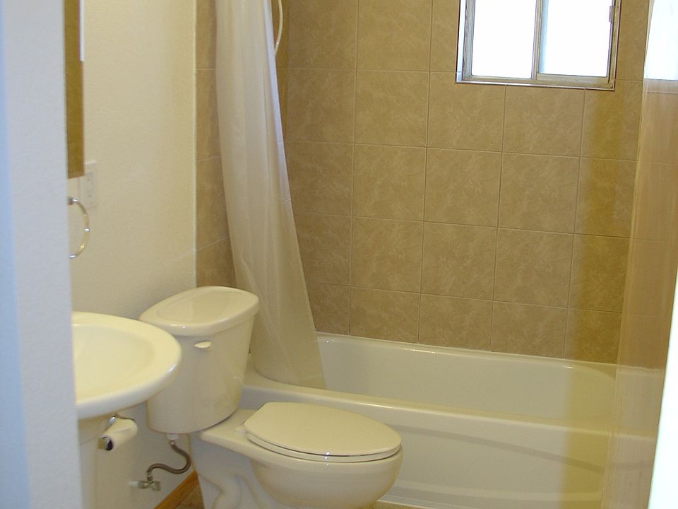 Unit 2 Bathoom