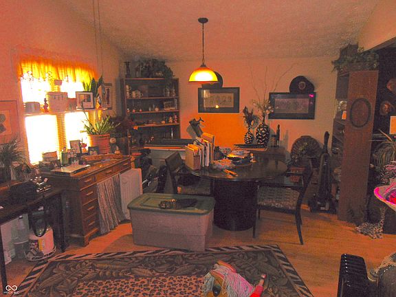 5th image of 4706 Vernon Ave