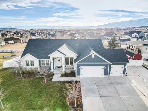 2098 E Elkhorn Rd, Eagle Mountain, UT 84005