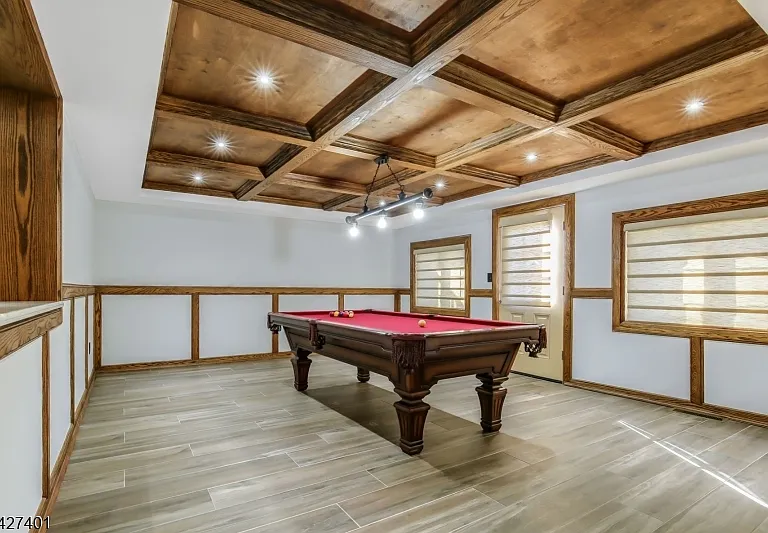 1008 Mary Allen Ln — Photo 27
