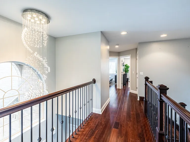 3352 Crooks Rd — Photo 30