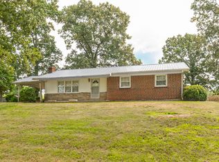 6863 McMinnville Hwy, Smithville, TN 37166
