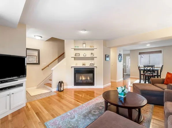 168 Bunker Hill St, Charlestown, MA 02129