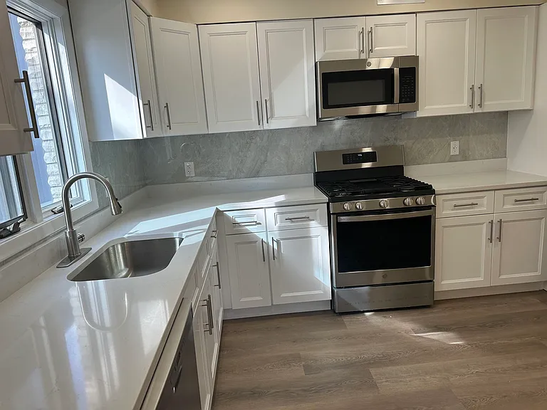 407 Jane St #1 — Photo 6