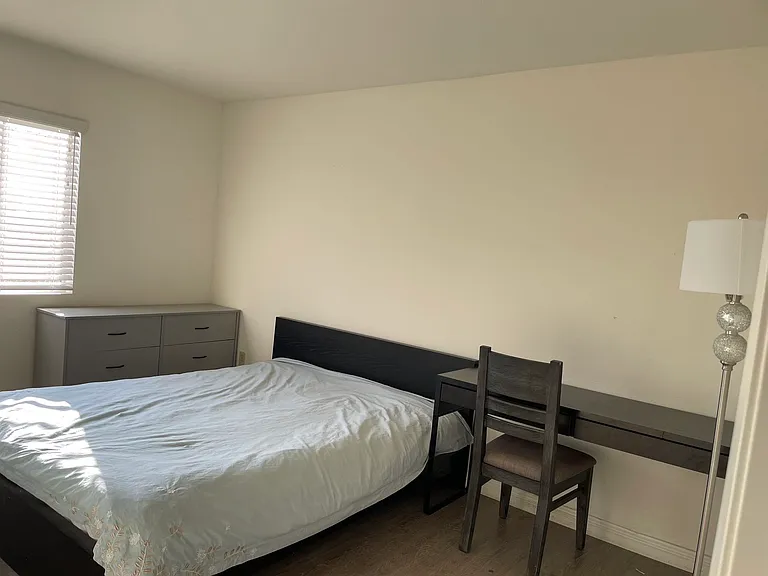 649 Blenfield Pl — Photo 8
