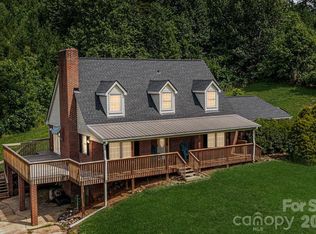 5595 Cloverfield Pl, Boomer, NC 28606