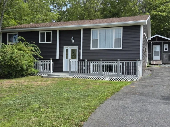 25 Saturn Dr, Lower Sackville, NS B4C 2V6