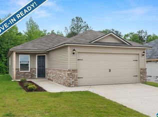 46 Broken Arrow Ln, Munford, AL 36268