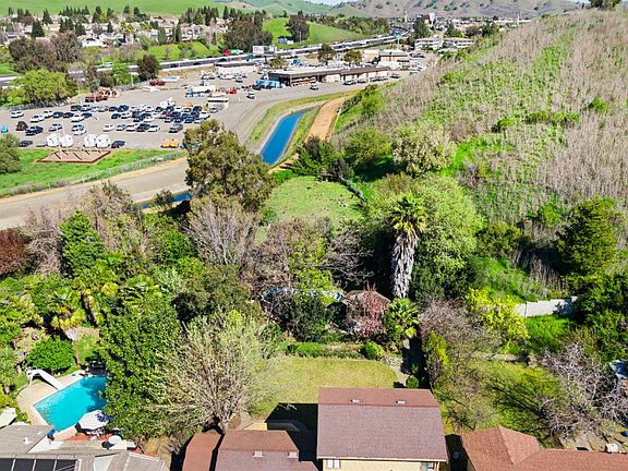 4th image of 3005 Marigold Drive