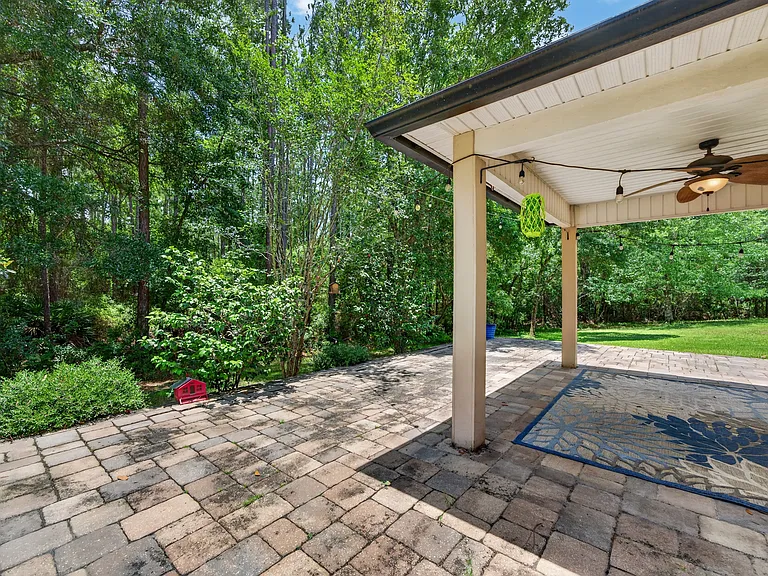 112 Kildrummy Ct — Photo 44