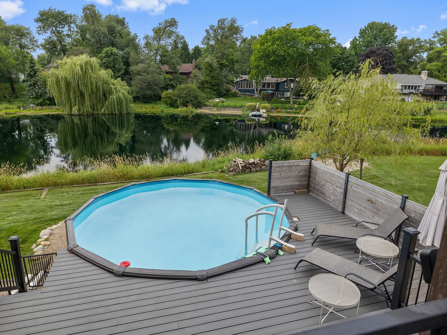 4 bed, $6,000 — Photo 3