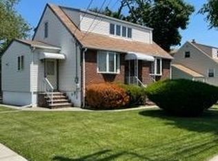 178 Pandolfi Ave, Secaucus, NJ 07094