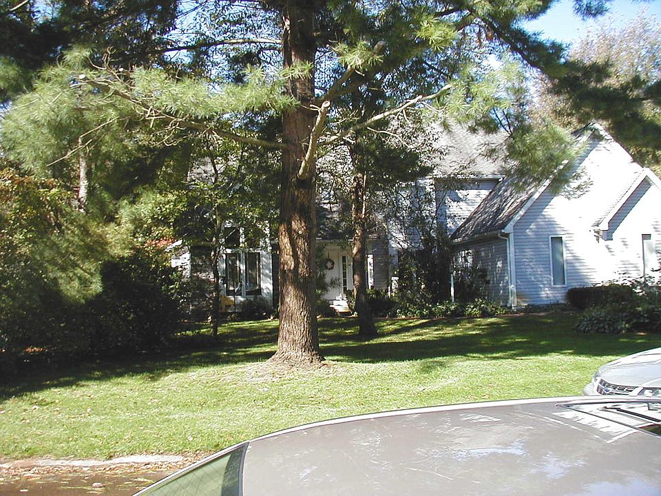 2nd image of 53387 Monticola Ln