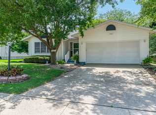 3305 W 66th St, Davenport, IA 52806