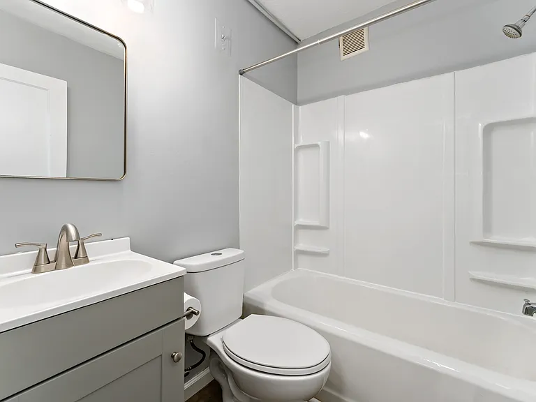 315 N Washington St #10 — Photo 7