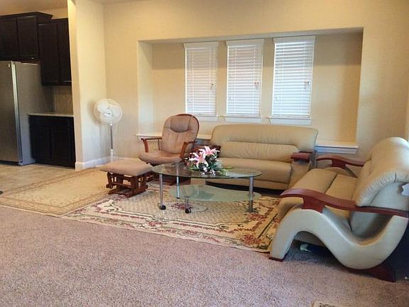 5th image of 2217 Marigold Dr