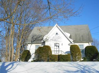 103 Sunset Ave, Meriden, CT 06450