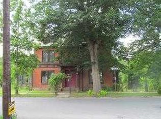 246 N Front St, Milton, PA 17847