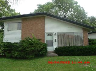 89 N Orchard Dr, Park Forest, IL 60466