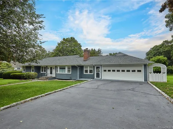 90 Beverly Lane, Fairfield, CT 06825