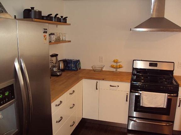 STAINLESS APPLIANCES