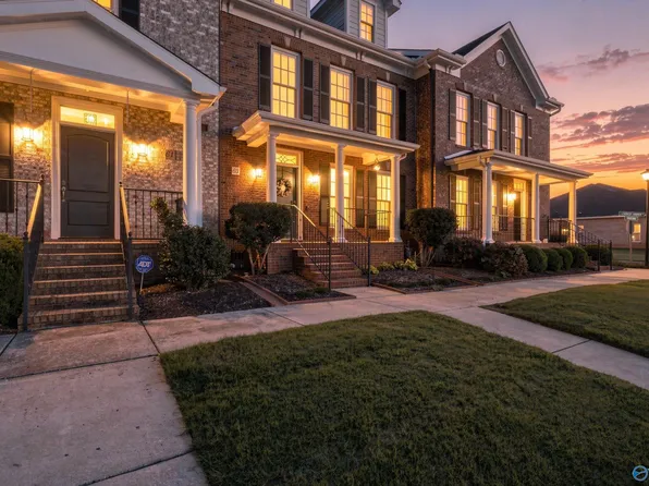 63 Cypress Grove Ln, Huntsville, AL 35824